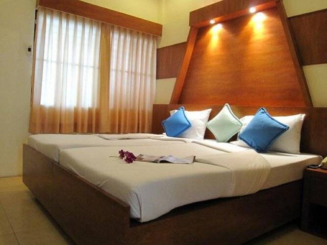 Rajata Hotel