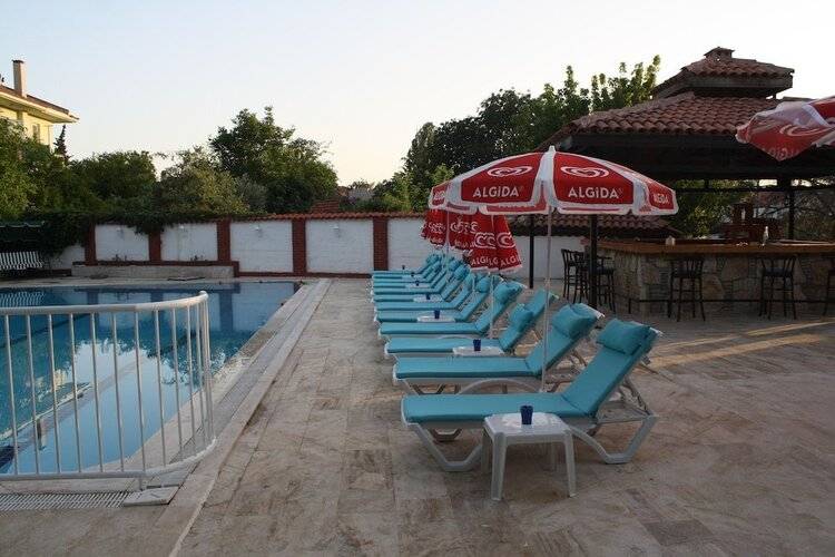 Mese Suites
