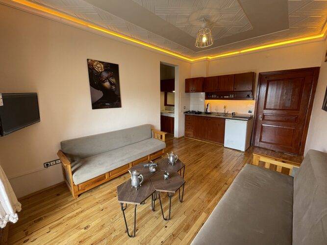 Mese Suites