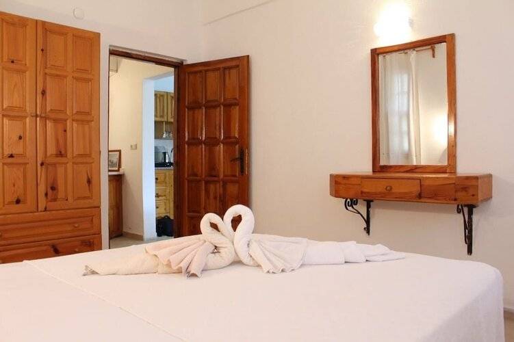 Mese Suites