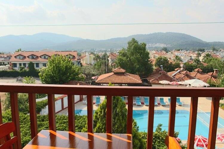 Mese Suites
