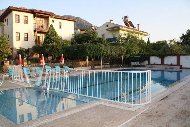 Mese Suites