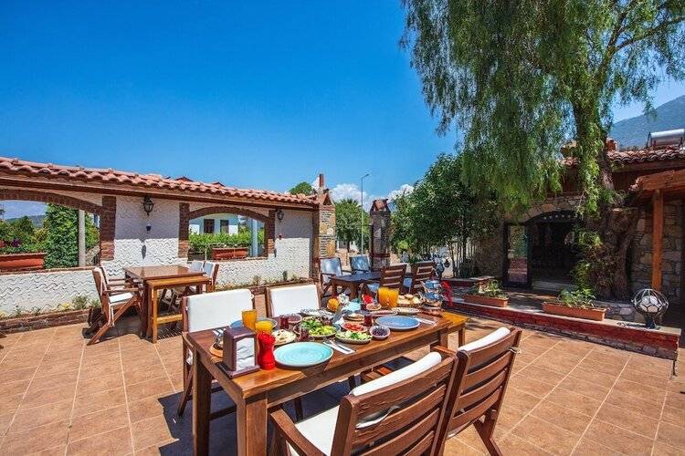 Mese Suites