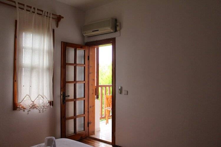 Mese Suites