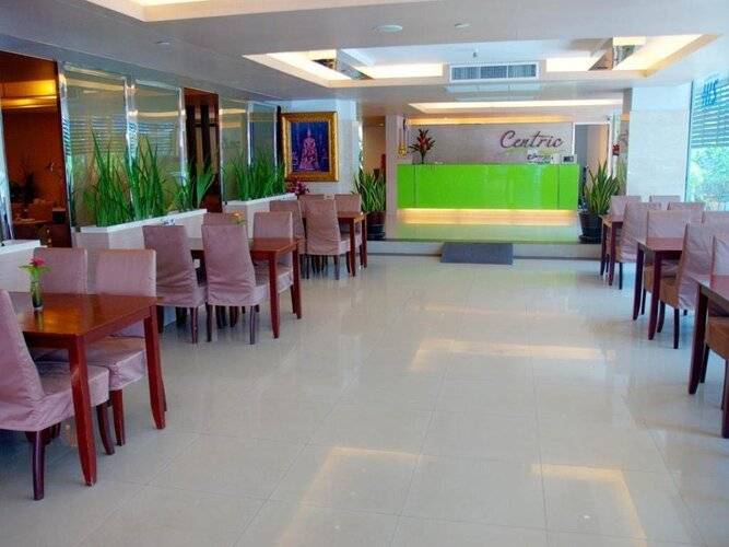 Centric Place Hotel