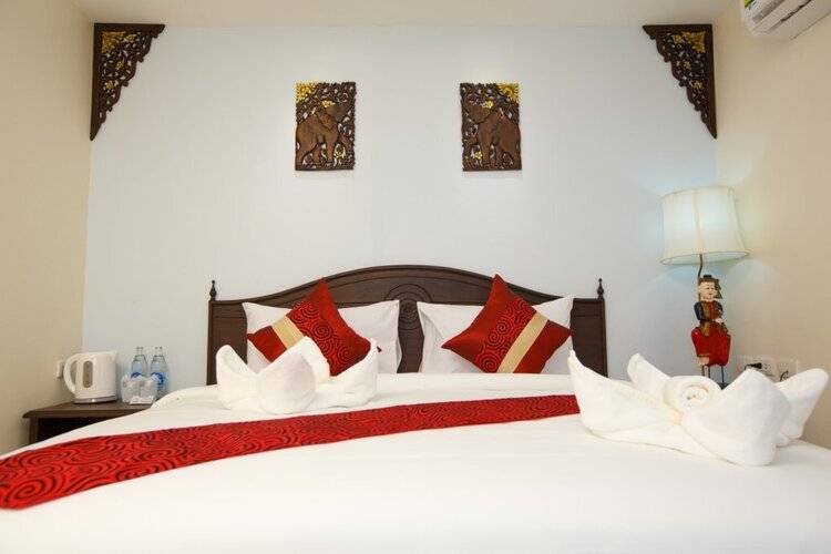 Chang Siam Inn