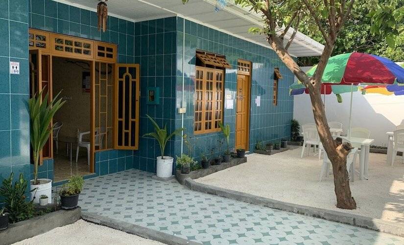 Adroit Beach Inn