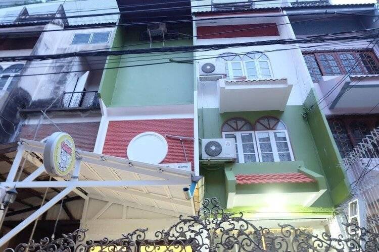 Asoke Montri Hostel