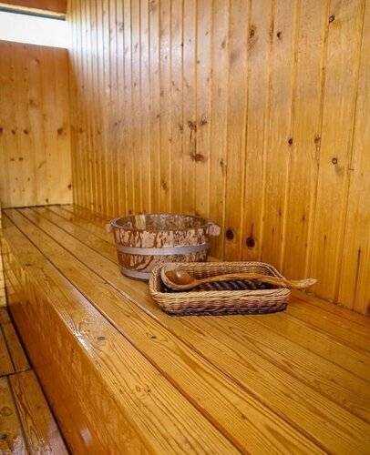 Blu Cabin Ari Stylish Gay Poshtel