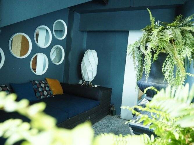 Blu Cabin Ari Stylish Gay Poshtel