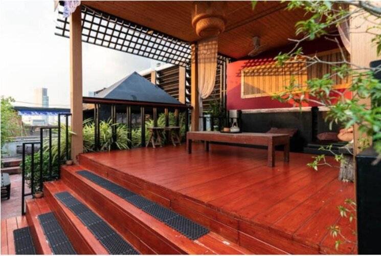 Blu Cabin Ari Stylish Gay Poshtel