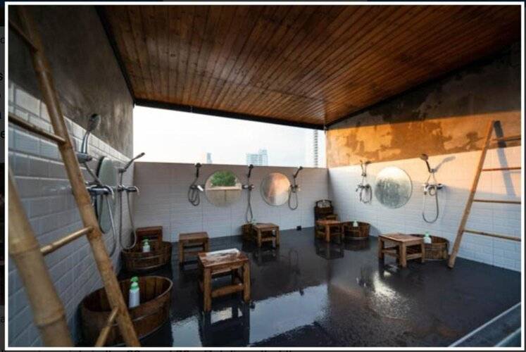 Blu Cabin Ari Stylish Gay Poshtel
