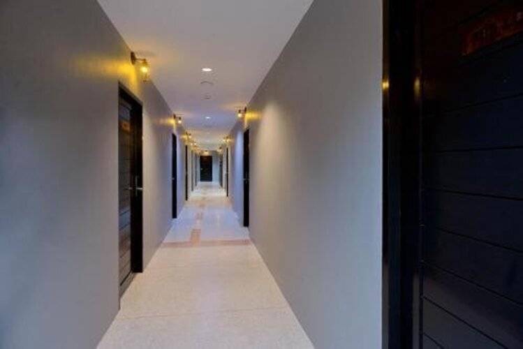 Castle Black Bangkok - Hostel