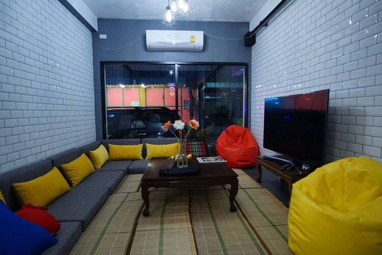 Click Hostel