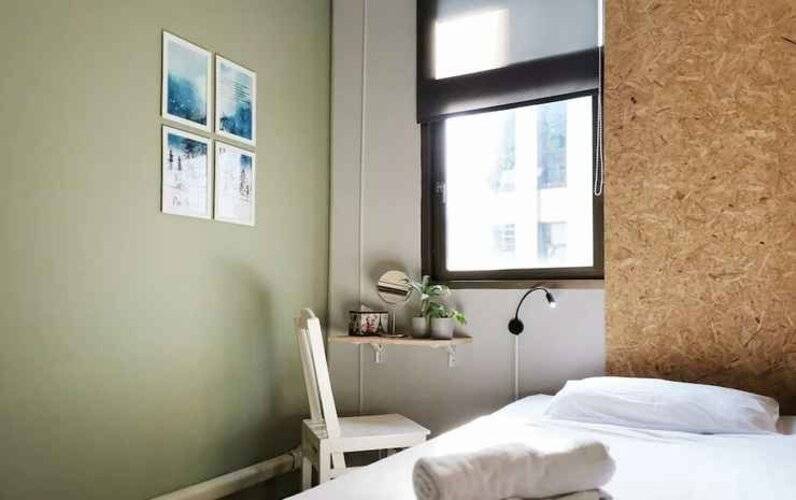 Foresttel Bkk - Hostel