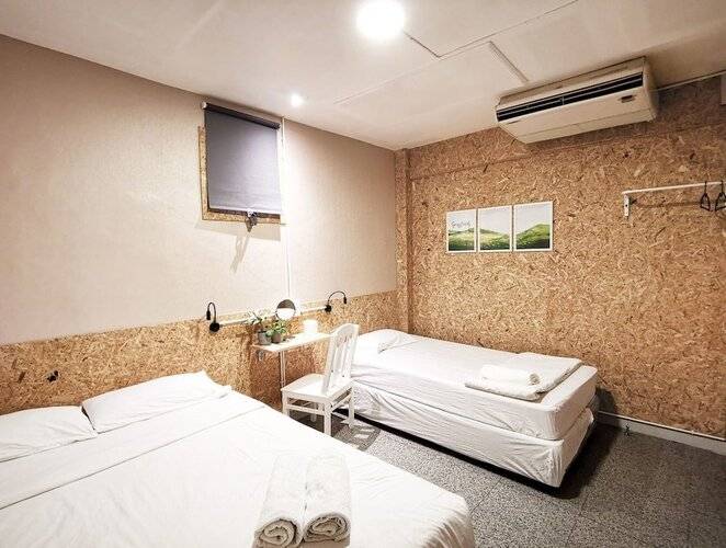 Foresttel Bkk - Hostel