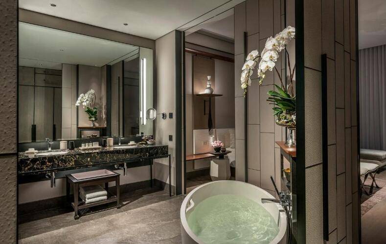 Four Seasons Hotel Bangkok at Chao Phraya River