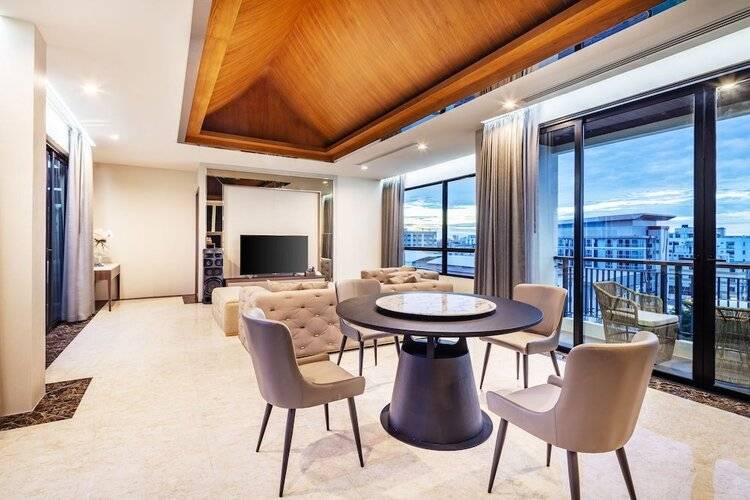 Grand Sala Thai