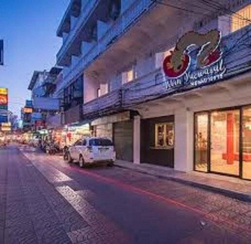 Nornyaowarat Hostel