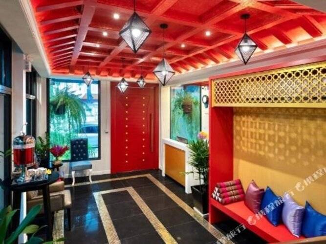 Red Door Heritage Hotel - Hostel