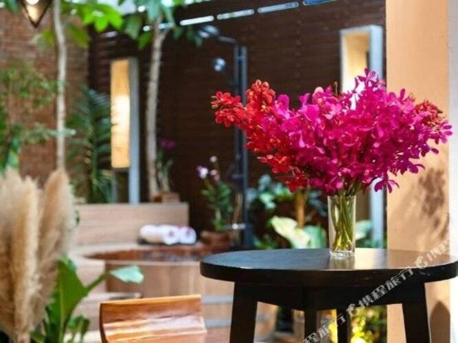 Red Door Heritage Hotel - Hostel