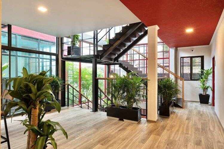 Red Door Heritage Hotel - Hostel