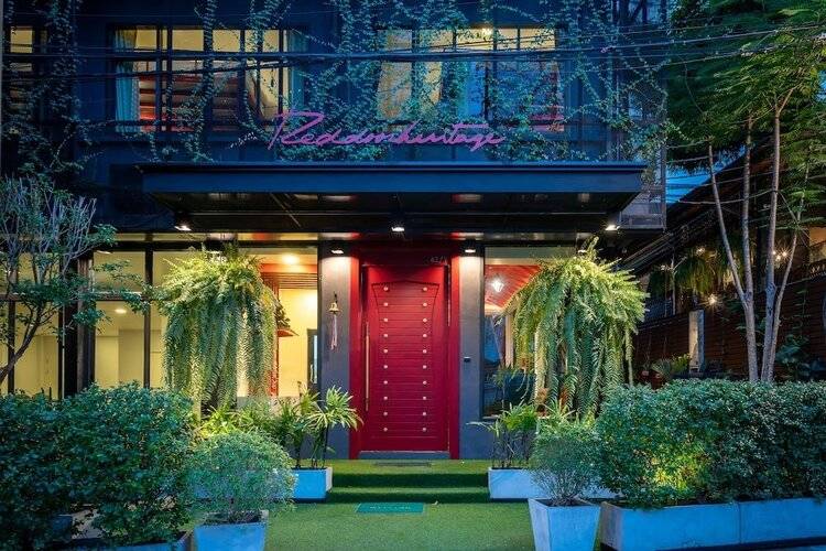 Red Door Heritage Hotel - Hostel
