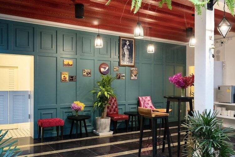 Red Door Heritage Hotel - Hostel