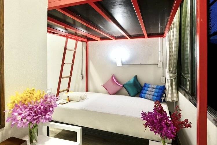Red Door Heritage Hotel - Hostel