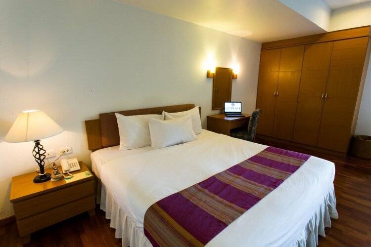 Sky Place Serviced Apartment