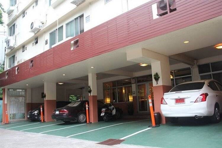 BS Court Boutique Residence
