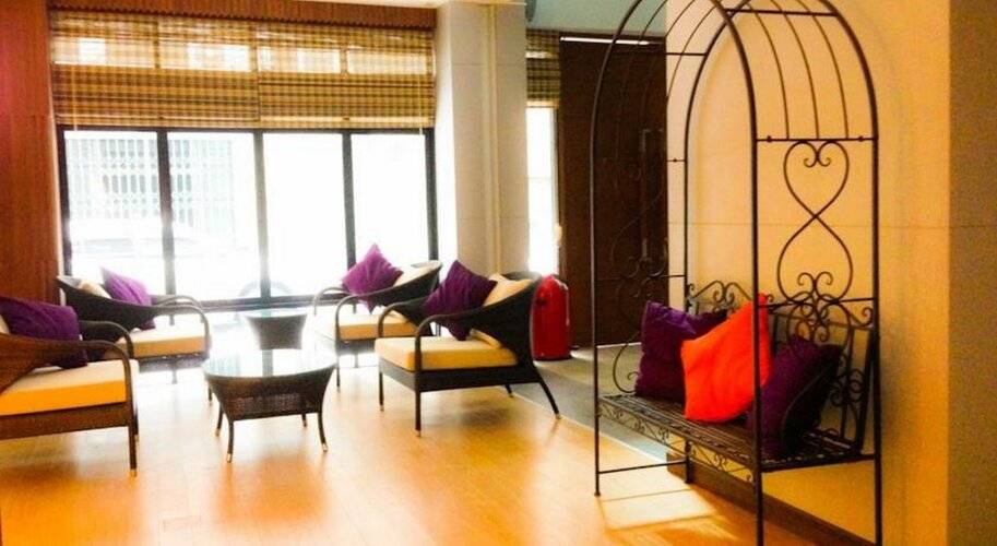 iCheck Inn Silom
