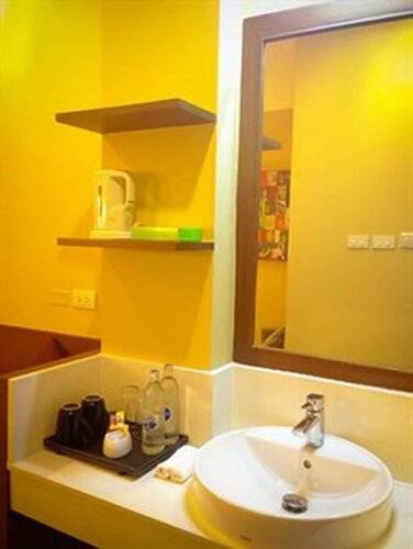 iCheck Inn Silom