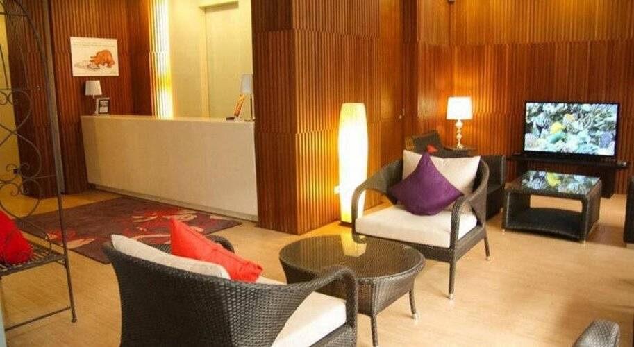 iCheck Inn Silom