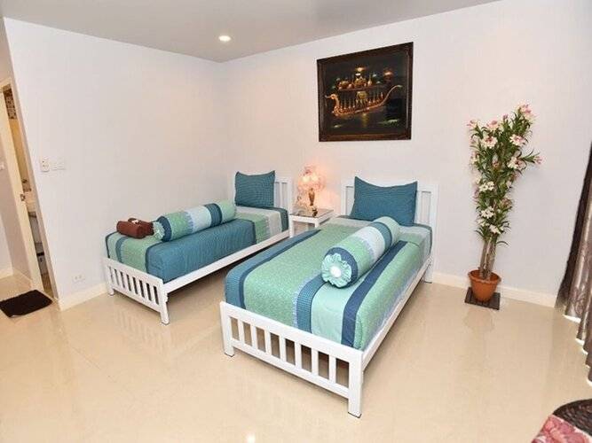 Parvena Hotel