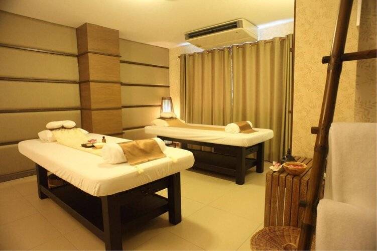 Prom Ratchada Hotel