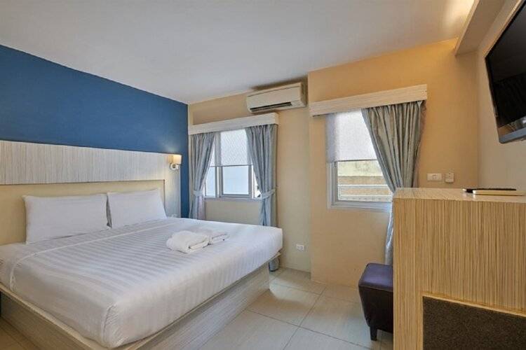 Prom Ratchada Hotel
