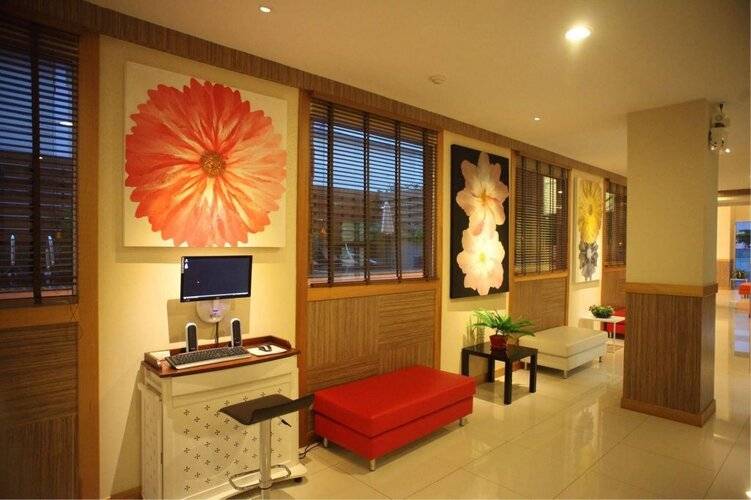 Prom Ratchada Hotel