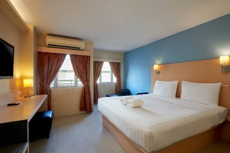 Prom Ratchada Hotel