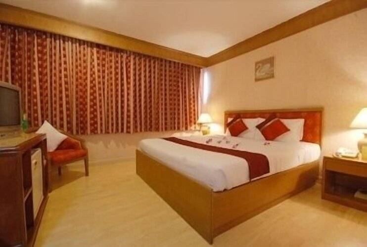 Silom Avenue Inn