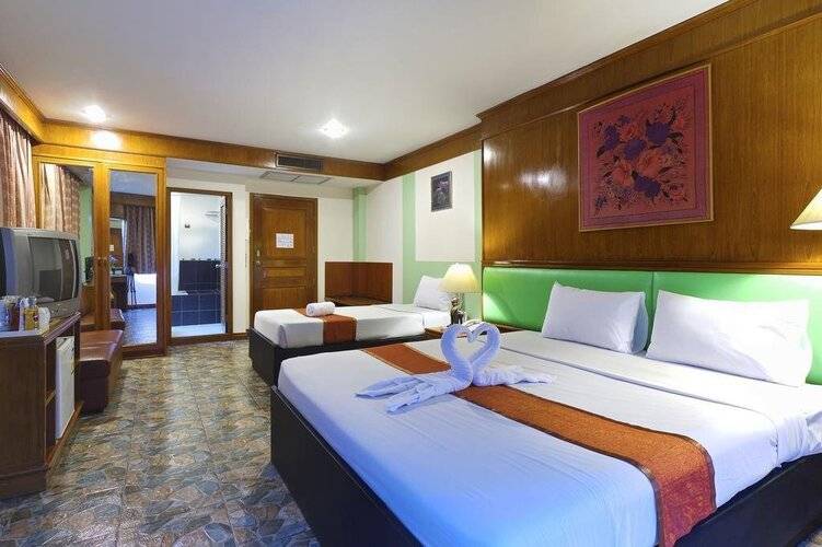 Silom Avenue Inn