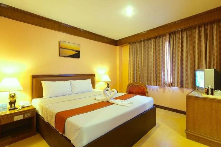 Silom Avenue Inn