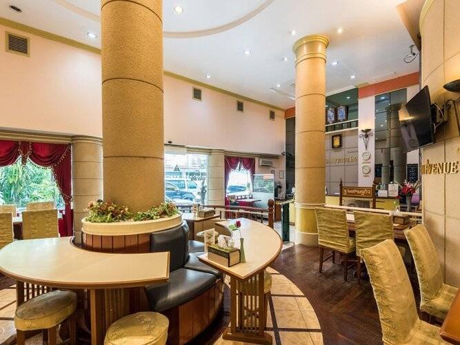 Silom Avenue Inn