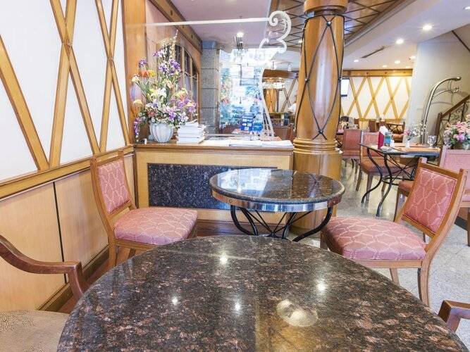 Majestic Suites