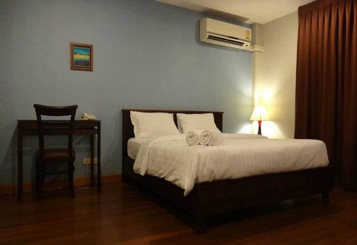 Mango Bedroom Inn