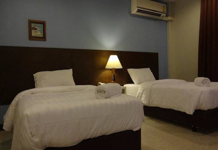 Mango Bedroom Inn