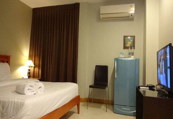 Mango Bedroom Inn