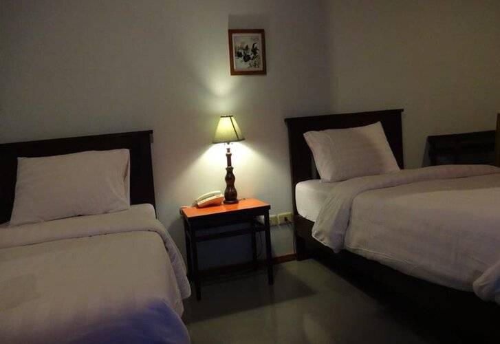 Mango Bedroom Inn