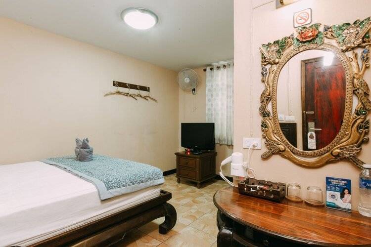 SK Boutique Maha Nakhon