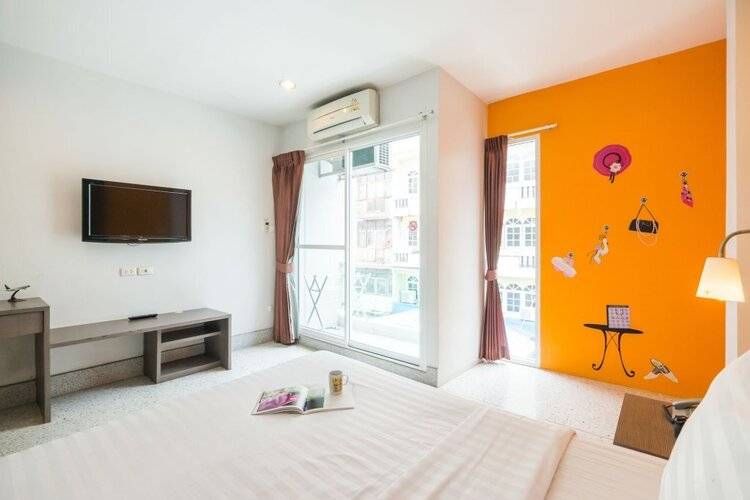The Fifth Residence Hotel